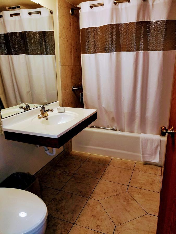 Round Barn Lodge سبرينغ غرين المظهر الخارجي الصورة